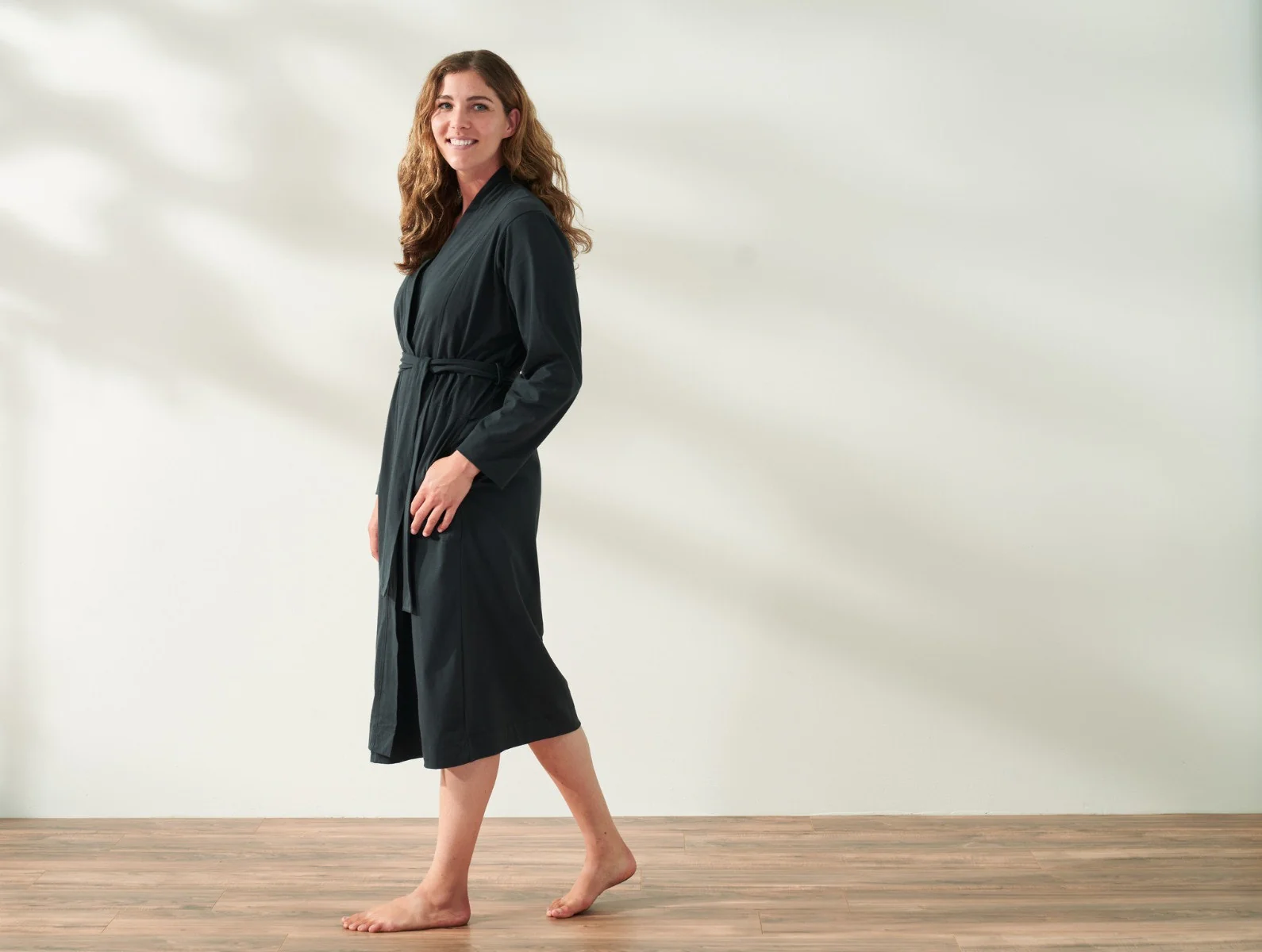 Women's Solstice Organic Relaxed Robe - Renewed - Image 5