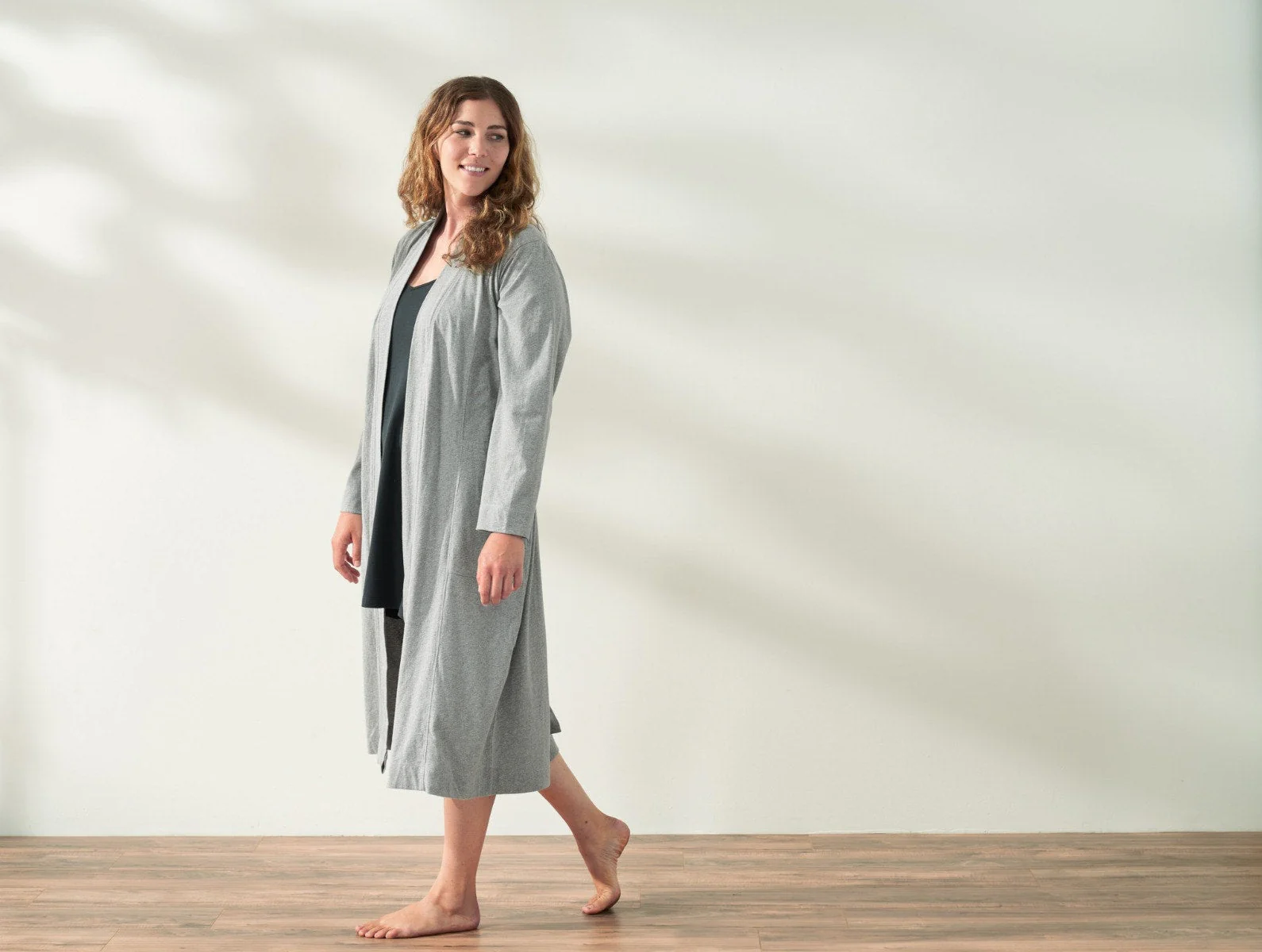 Women's Solstice Organic Relaxed Robe - Renewed - Image 7