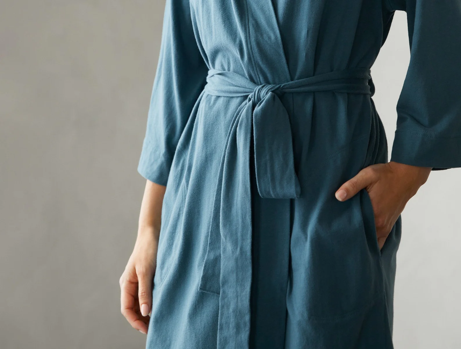 Women's Solstice Organic Short Robe - Renewed - Image 3