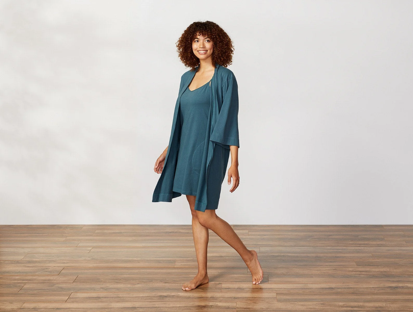 Women's Solstice Organic Short Robe - Renewed - Image 9